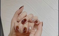 -悦指间美甲美睫