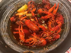 -肥肥虾庄·金牌油焖大虾(汉口城市广场店)