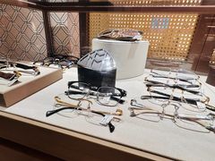-茂昌眼镜(南京东路店)