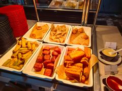 -鲜艳全日餐厅(长江之舟华邑酒店)