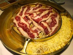 猪肘片-猪啊牛呀羊啊水煮肉