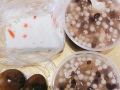 -芳婆糕团店(王府大街店)