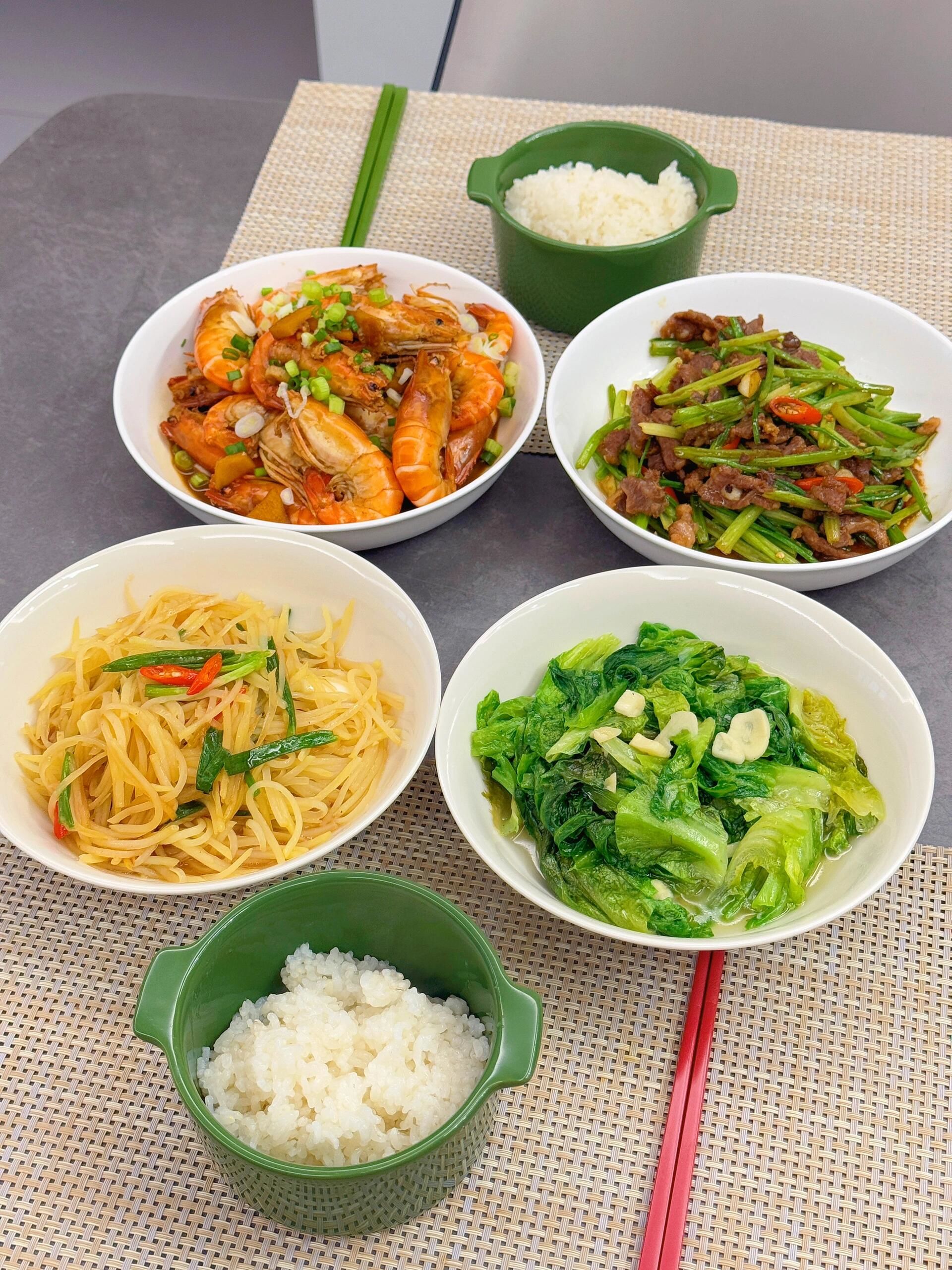 不点外卖,一家三口的家常晚餐