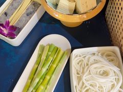 -鲜念蒸汽石锅鱼(红山6979店)