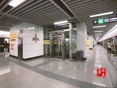 -南昌西站(地铁站)