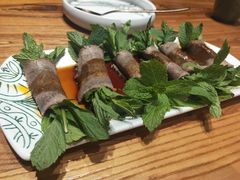 薄荷牛肉卷-云海肴云南菜·蒸汽石锅鱼(北京良乡华冠店)