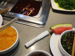 -海底捞火锅(杭州滨江九宜城店)