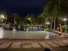 -三亚湾海居铂尔曼度假酒店