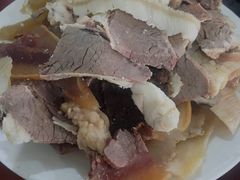 -朝伟清真铜瓢牛肉馆(三十年老·店)