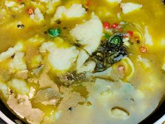 -有红鸡毛店·川菜(建设路店)