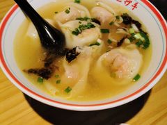 清汤鲜虾蟹籽抄手-八二小区抄手(龙湖上城天街店)