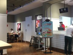 用餐区-肯德基(夏湾店)