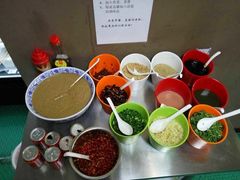 -何氏串串香火锅(翠亨店)