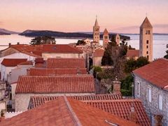 -耶拉契奇总督广场