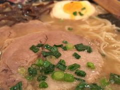 武藏浓厚豚骨拉面-平成屋·午肴夜酒(四川北路店)