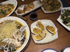 -鼎夫人·小酒文化餐厅(淡水桥店)