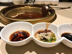 -余欢领鲜火锅(新街口店)