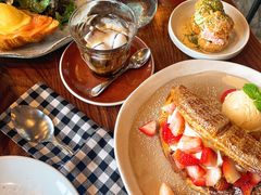 冰拿铁-ROAST coffee & eatery