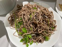 黑豆腐丝拌香椿苗-福海居烤鸭店(鸟巢店)