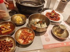 -草家酱蟹炭火烤肉店(珲春南路一店)