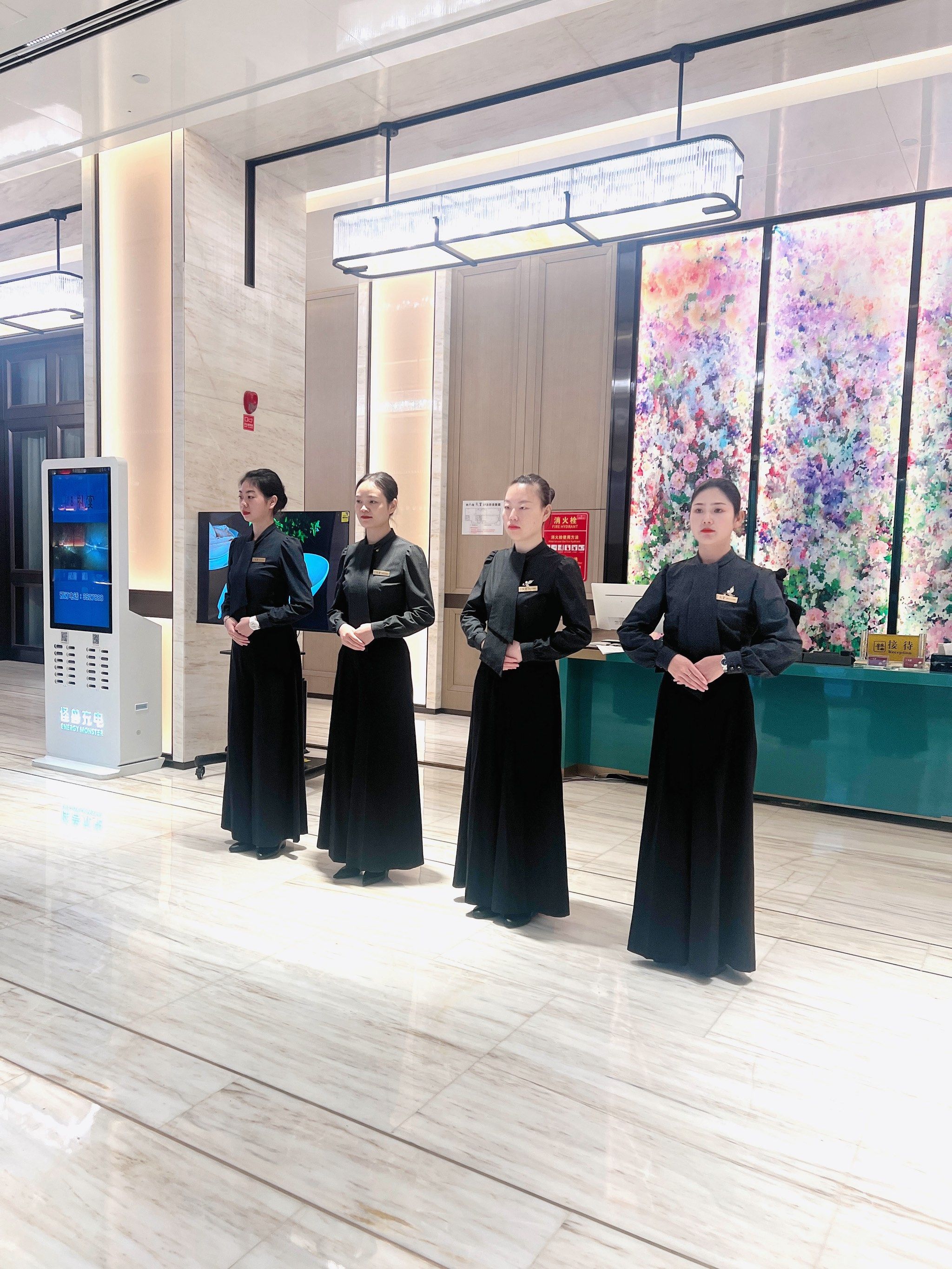 青菜新鲜,涮起来脆嫩.前厅迎宾服务也很热情,感觉很舒服