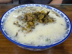 -雪琴面馆富安特色鱼汤面(城中花园店)