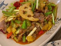 -肖四女乐山跷脚牛肉(世博源店)