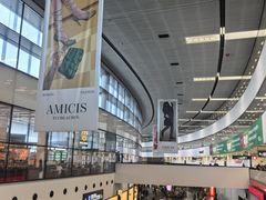 -维也纳国际机场