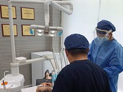 -上海仁爱医院口腔科 · 种植