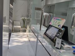 -福奈特洗衣洗鞋(宝山一二八纪念路店)