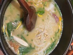 -银米·云南传统过桥米线(双廊黑金冠店)