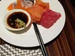 -BLU 全日制餐厅(上海安曼纳卓悦酒店)