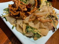 摇滚拉皮-满园烤鸭·春饼(太原街万达店)
