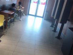 大堂-麦当劳(台山万达店)