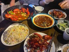 -聚汇三少·龙虾·中餐厅(莫邪路新天地店)