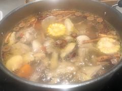 -尚尚仙·酸汤猪手·猪肚鸡火锅(华联万柳购物中心店)