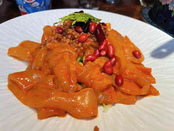 奉天小馆(长白万象汇店)-"「奉天老式锅包肉」好吃97 分量两三个人.