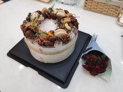 奥利奥马卡龙淡奶油蛋糕-小苍兰风铃草蛋糕甜品(沈阳店)