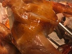 充满肉汁的大鸡腿子-五稻厨房粤西菜(新闻店)