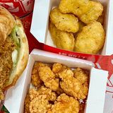 在郑州！！吃中国汉堡🍔get端午扇子…吼可爱！！