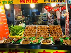 -六合夜市