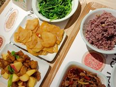 -老乡鸡(上海白玉兰广场店)