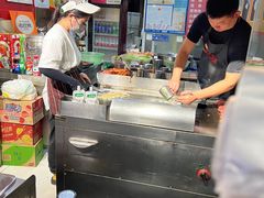 -海燕家人灌蛋饼(凤凰街店)