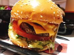 -The Habit Burger Grill 哈比特汉堡(复兴soho店)