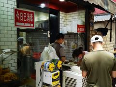 -覃肥叔桂林米粉(粮道街店)