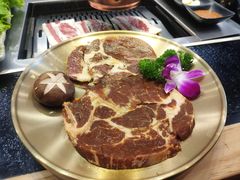 -臻牛烤肉