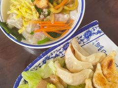 -长人馄饨铺(解放街店)