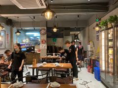 大堂-记忆串城·东北烧烤·小龙虾·大型团建(南油店)