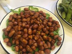 -虾弄弄海派小龙虾·牛羊蝎子火锅