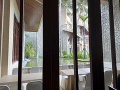 -亚龙湾希尔顿自助餐厅·海鲜·烧烤·沙滩BBQ·现场乐队